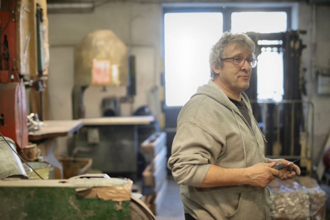 Skilled craftsman in a print workshop